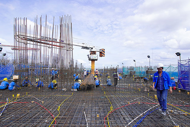 Thi công cốt thép sàn tầng 31 block Mecury và block Uranus