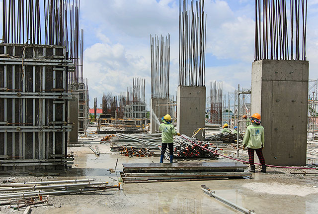 Hoàn thành đổ bê tông sàn tầng 3 và cột sàn tầng 4 Block C