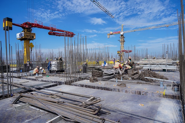 Thi công cốp pha - cốt thép sàn tầng 10 Block C