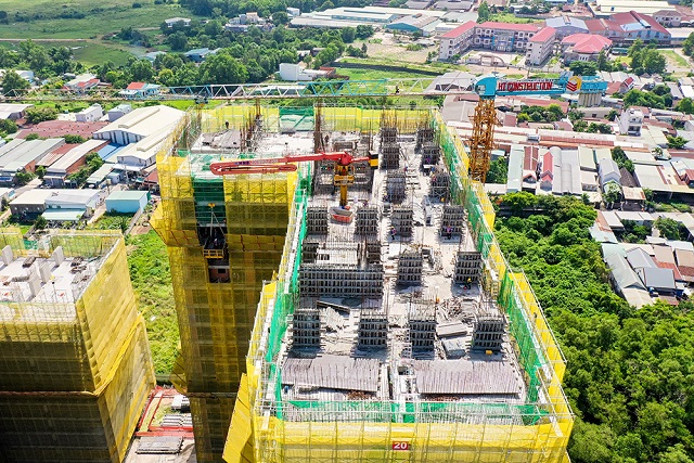 Thi công cốp pha,cốt thép cột vách tầng 20 lên tầng 21 Block C