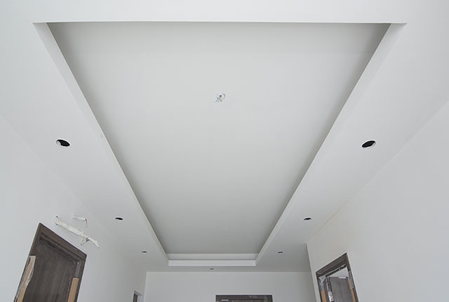 Thi công bả sơn matit trần thạch cao tầng 8 - 21 block A1