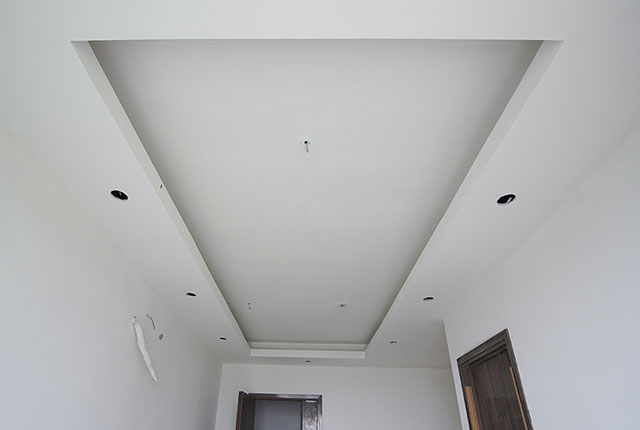 Thi công bả sơn matit trần thạch cao tầng 8 - 21 block B1