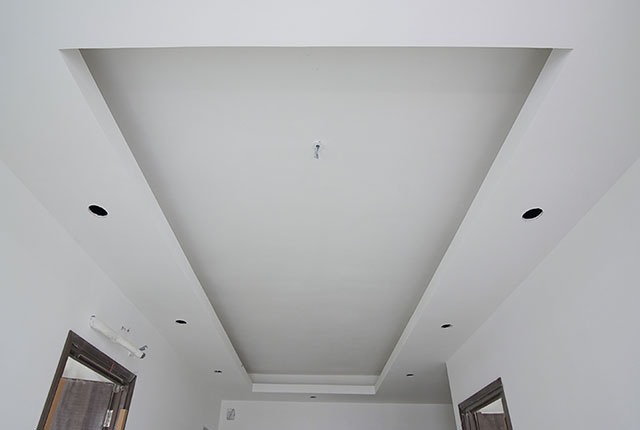 Thi công bả sơn matit trần thạch cao tầng 8 - 21 block B2