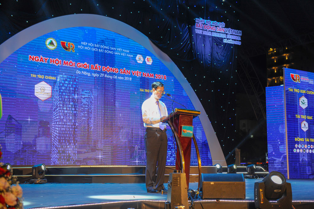 Ông Nguyễn Mạnh Hà - Chủ tịch Hội Bất động sản Việt Nam phát biểu khai mạc chương trình